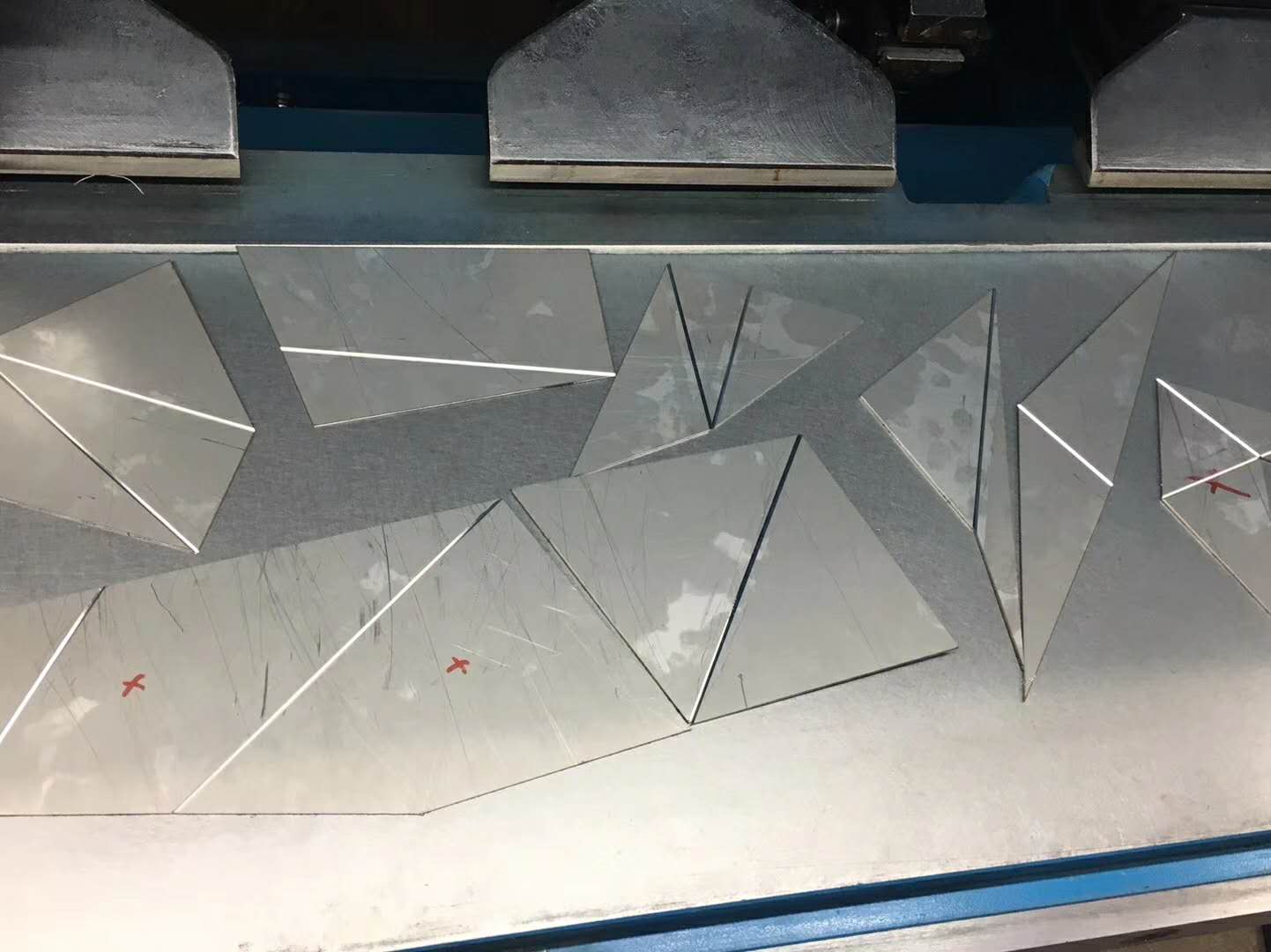 國輝刨槽機已抵達泰國，客戶很滿意